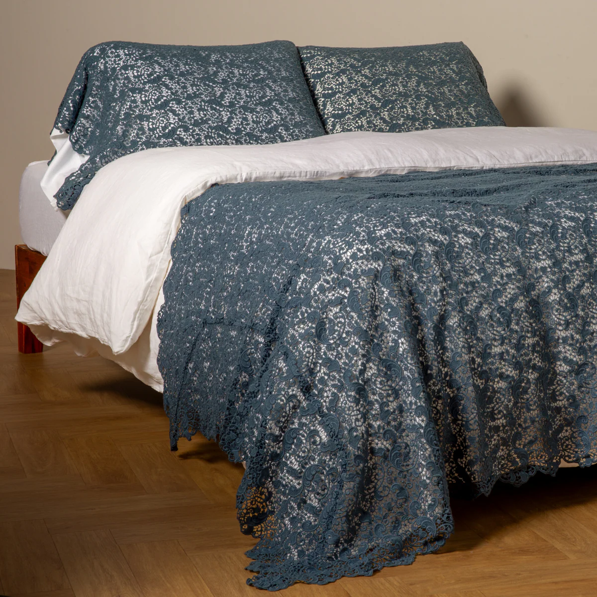 Allora Bed Scarf - Image 20