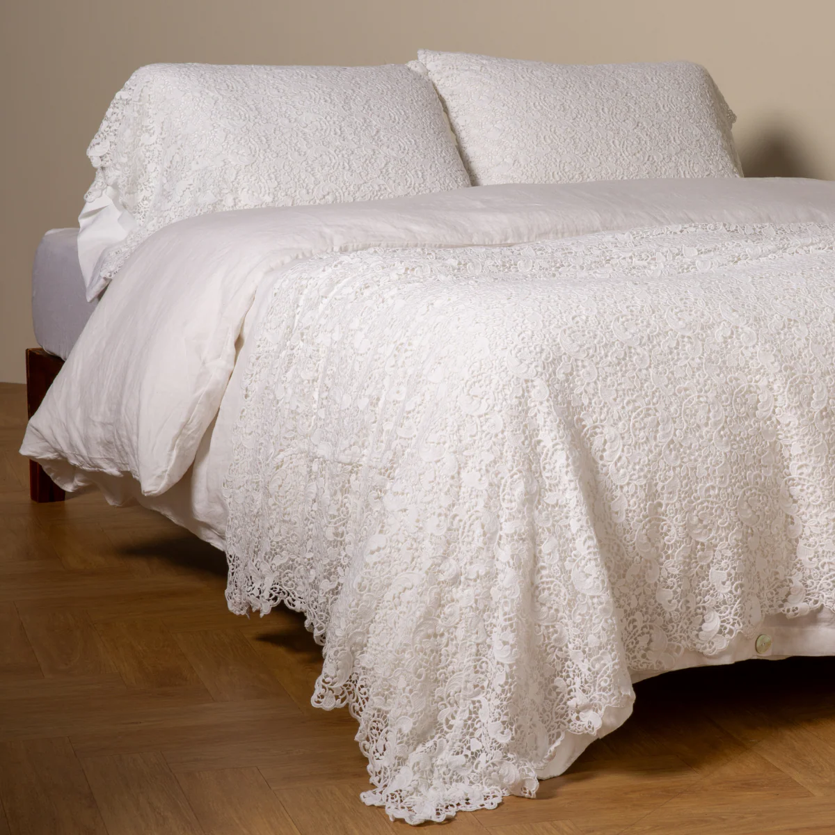 Allora Bed Scarf - Image 4