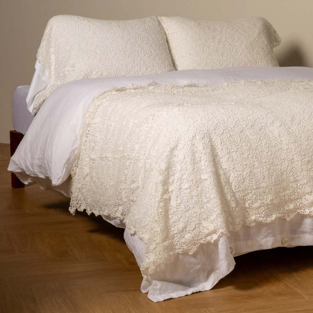 Allora Bed Scarf - Image 5