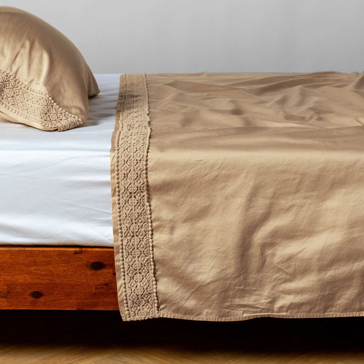 Bria Flat Sheet - Image 29