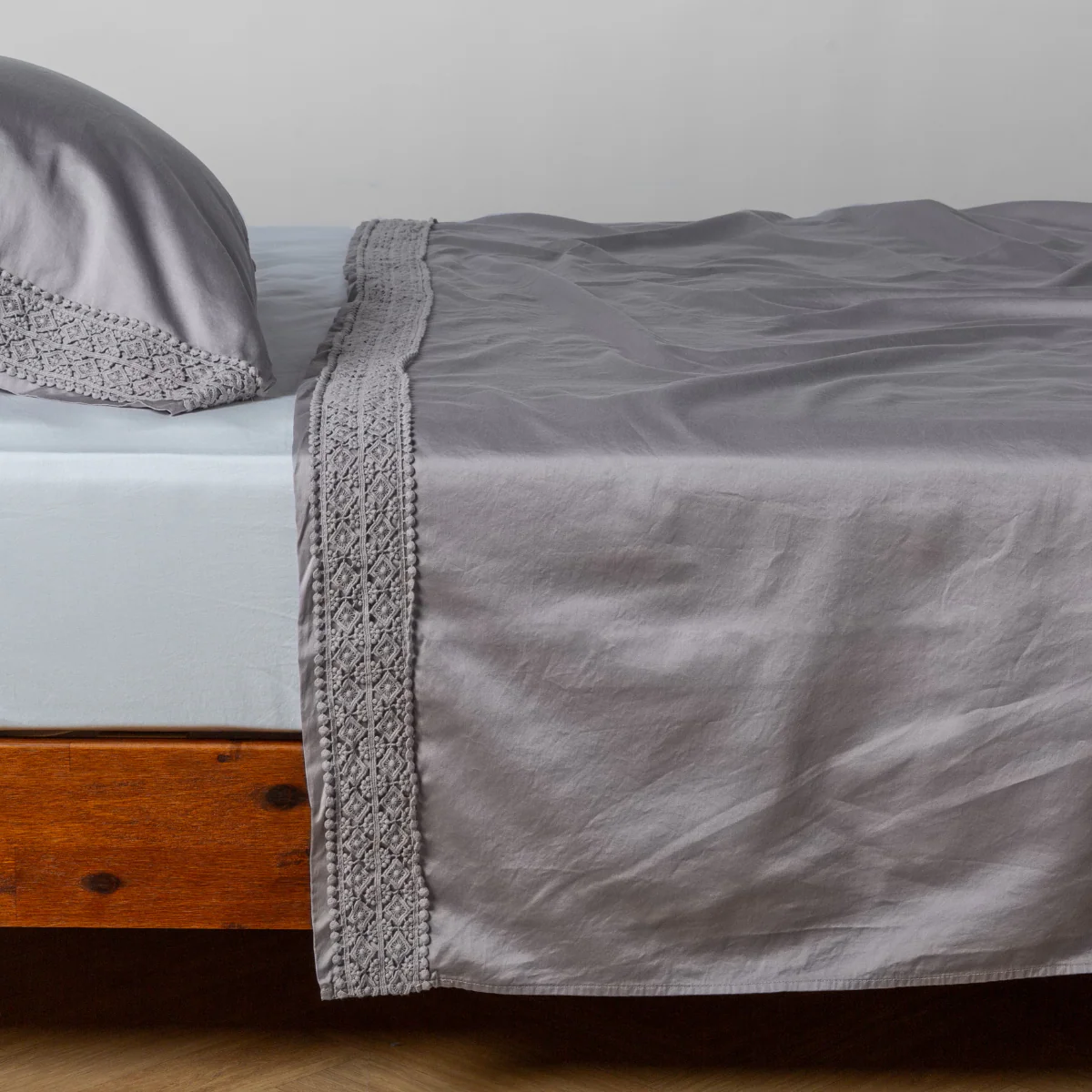 Bria Flat Sheet - Image 33