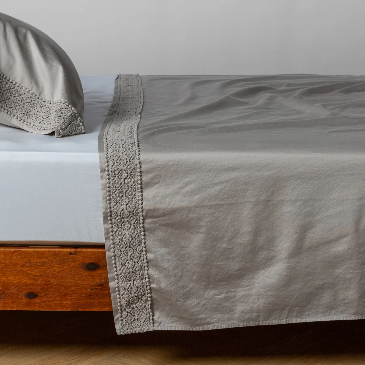 Bria Flat Sheet - Image 34