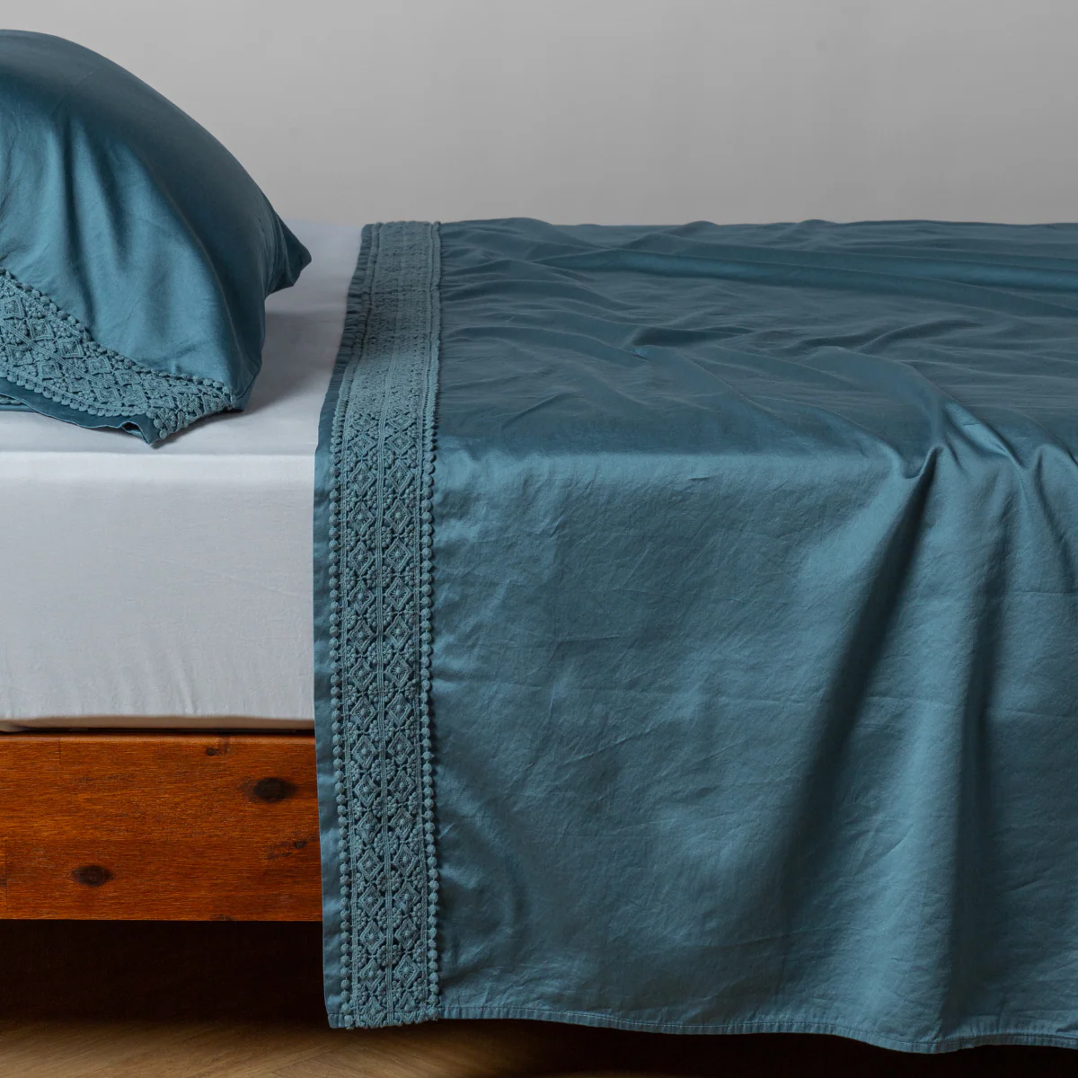 Bria Flat Sheet - Image 39