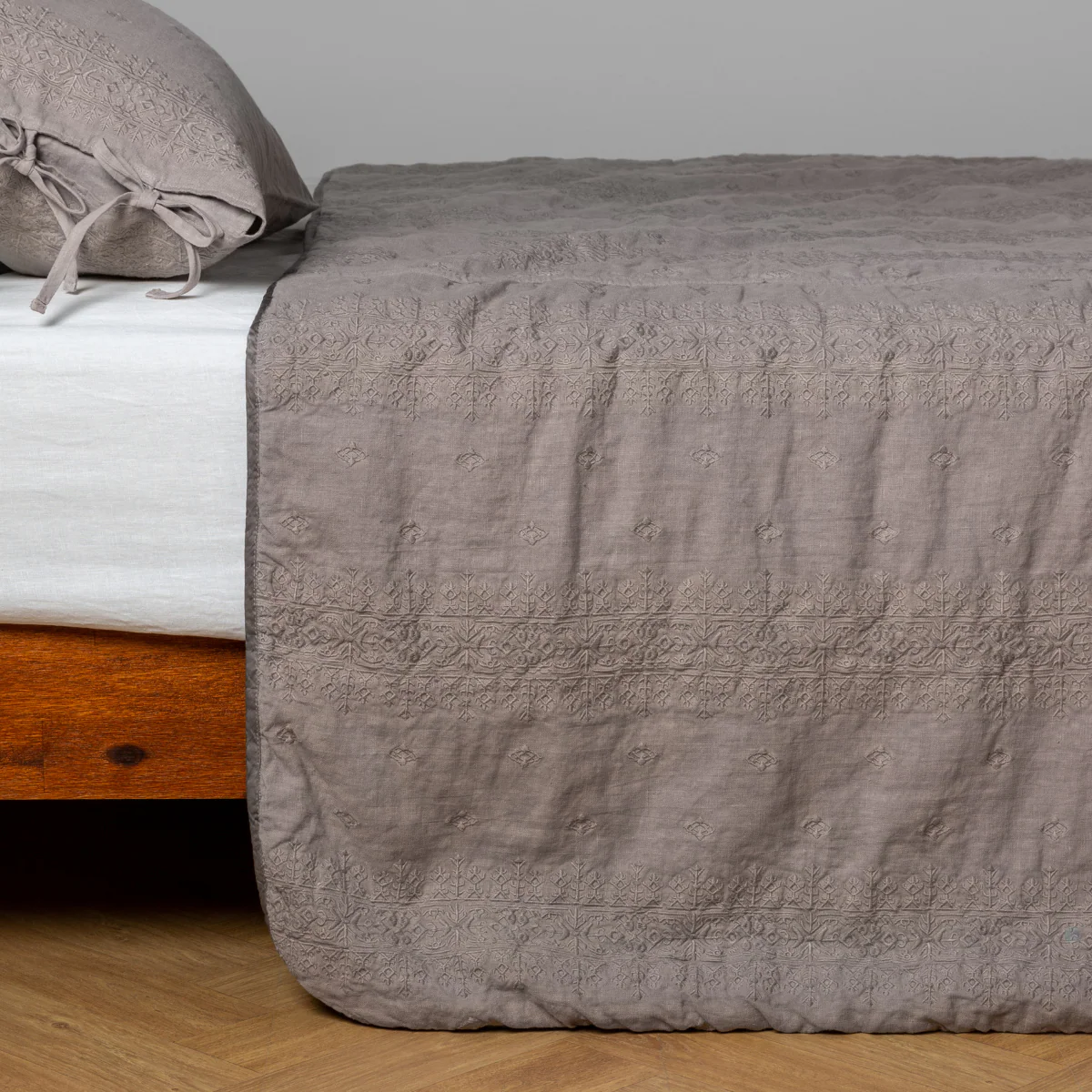 Ines Bedspread - Image 17