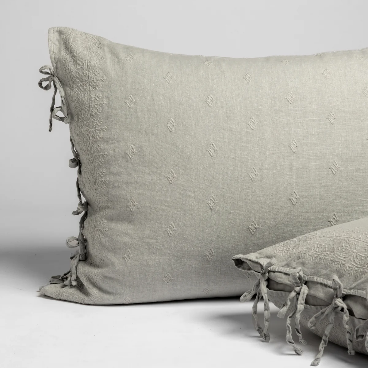 Ines Sham - Image 10