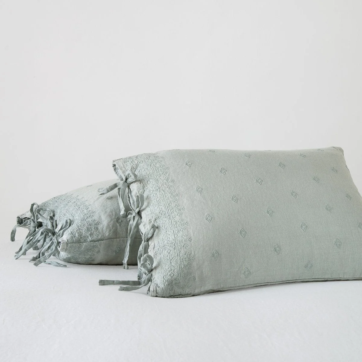 Ines Sham - Image 11