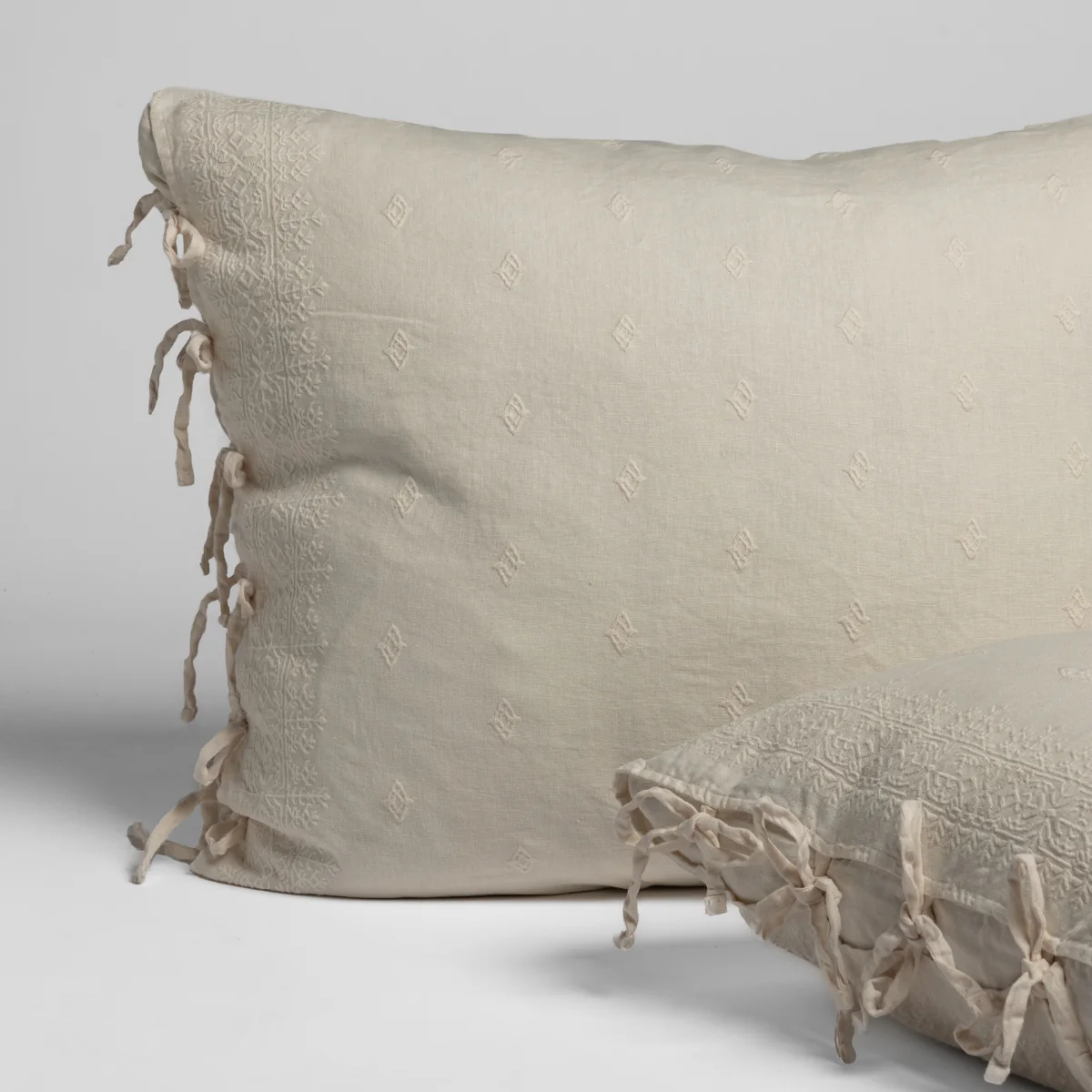 Ines Sham - Image 6
