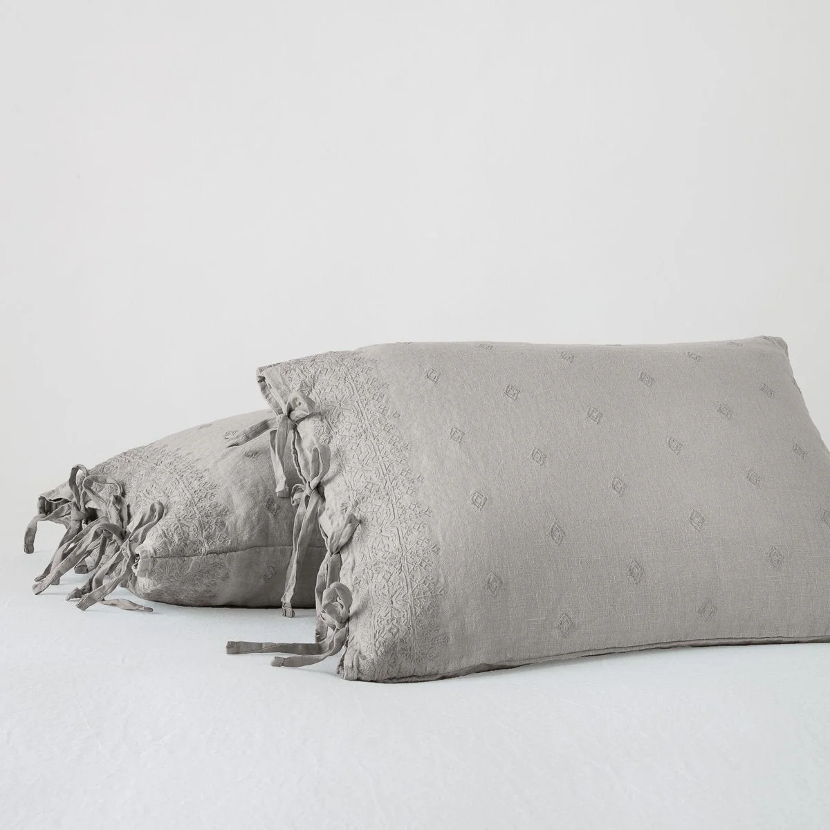 Ines Sham - Image 8