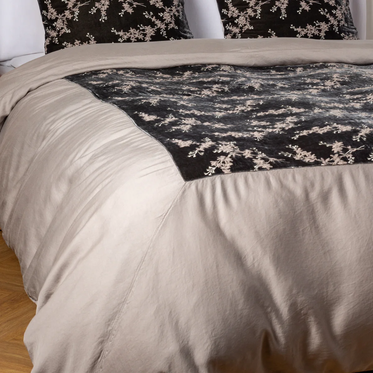 Lynette Luxe Duvet Cover - Image 44