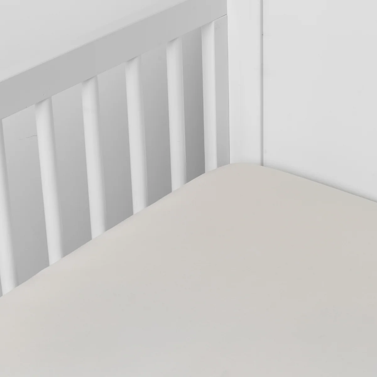 Madera Luxe Crib Sheet - Image 9