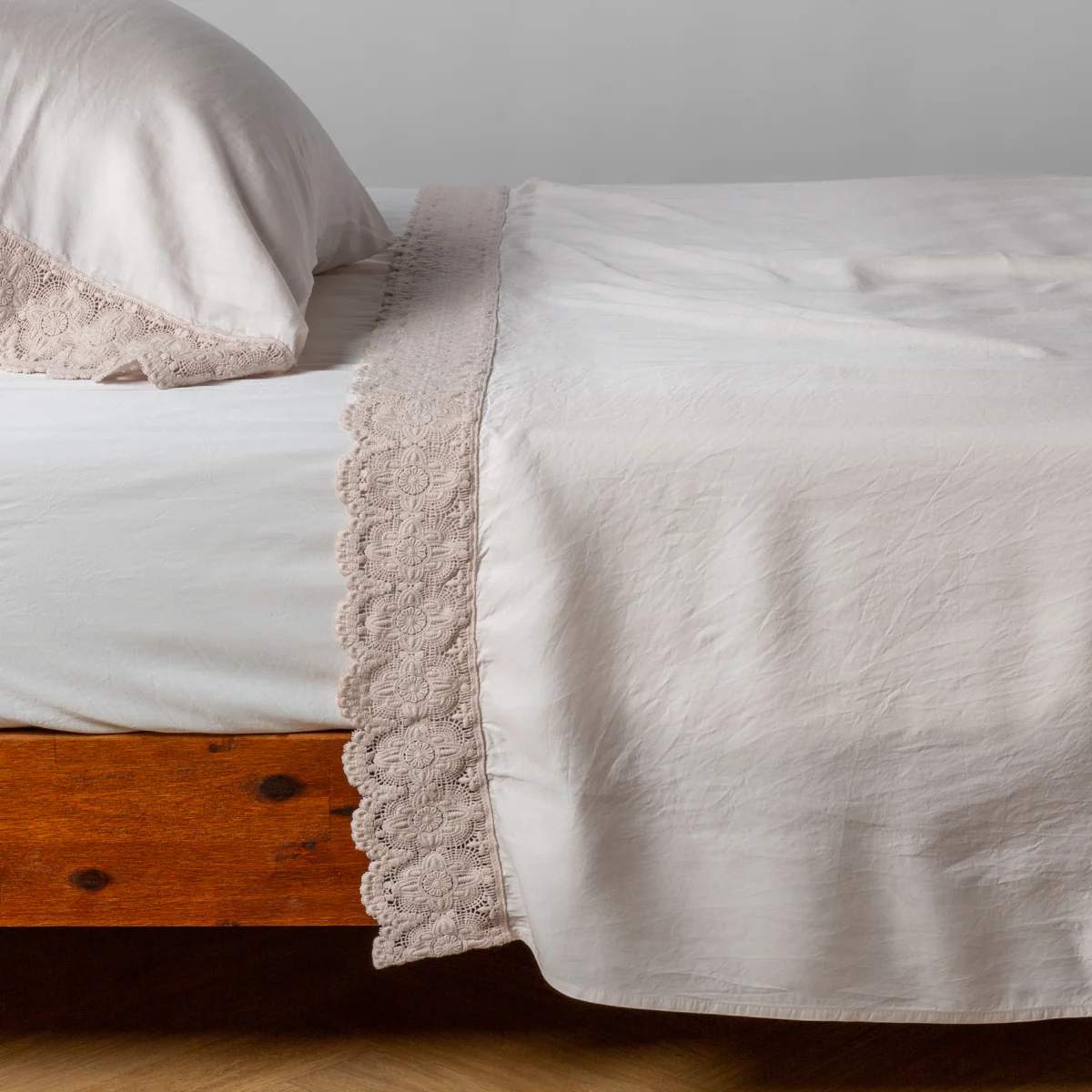 Madera Luxe Flat Sheet - Image 24