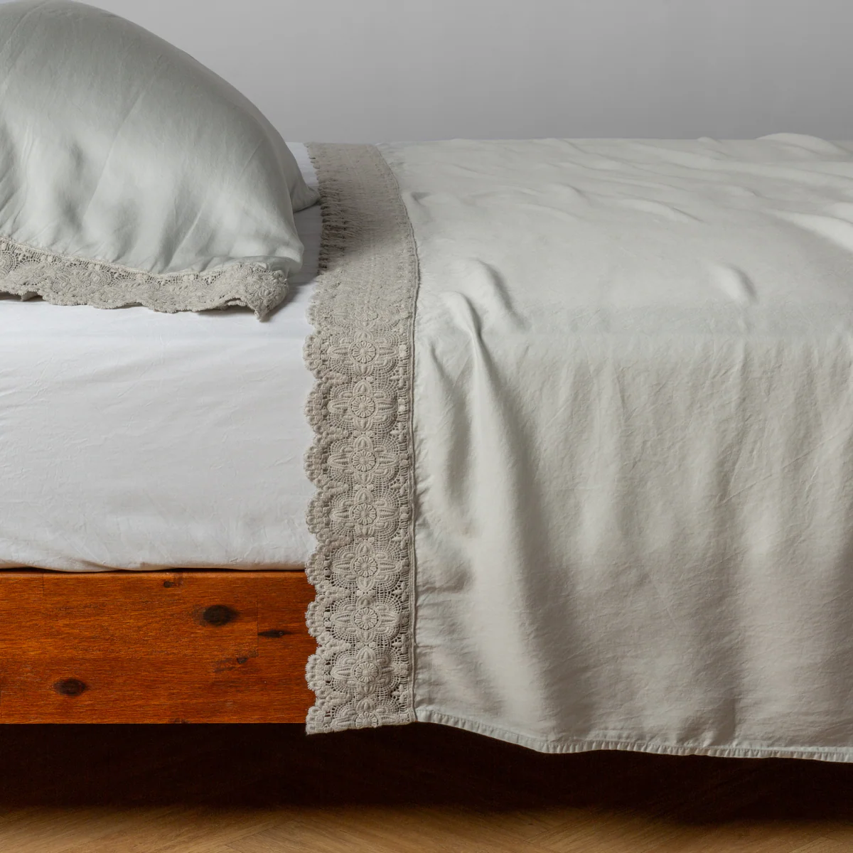 Madera Luxe Flat Sheet - Image 30