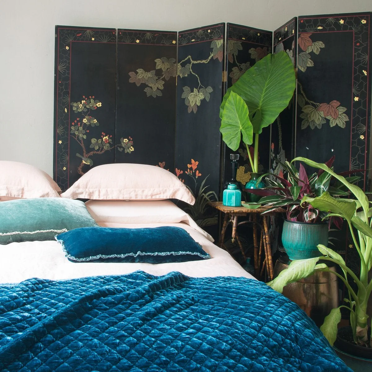 Silk Velvet Quilted Blanket - Image 10