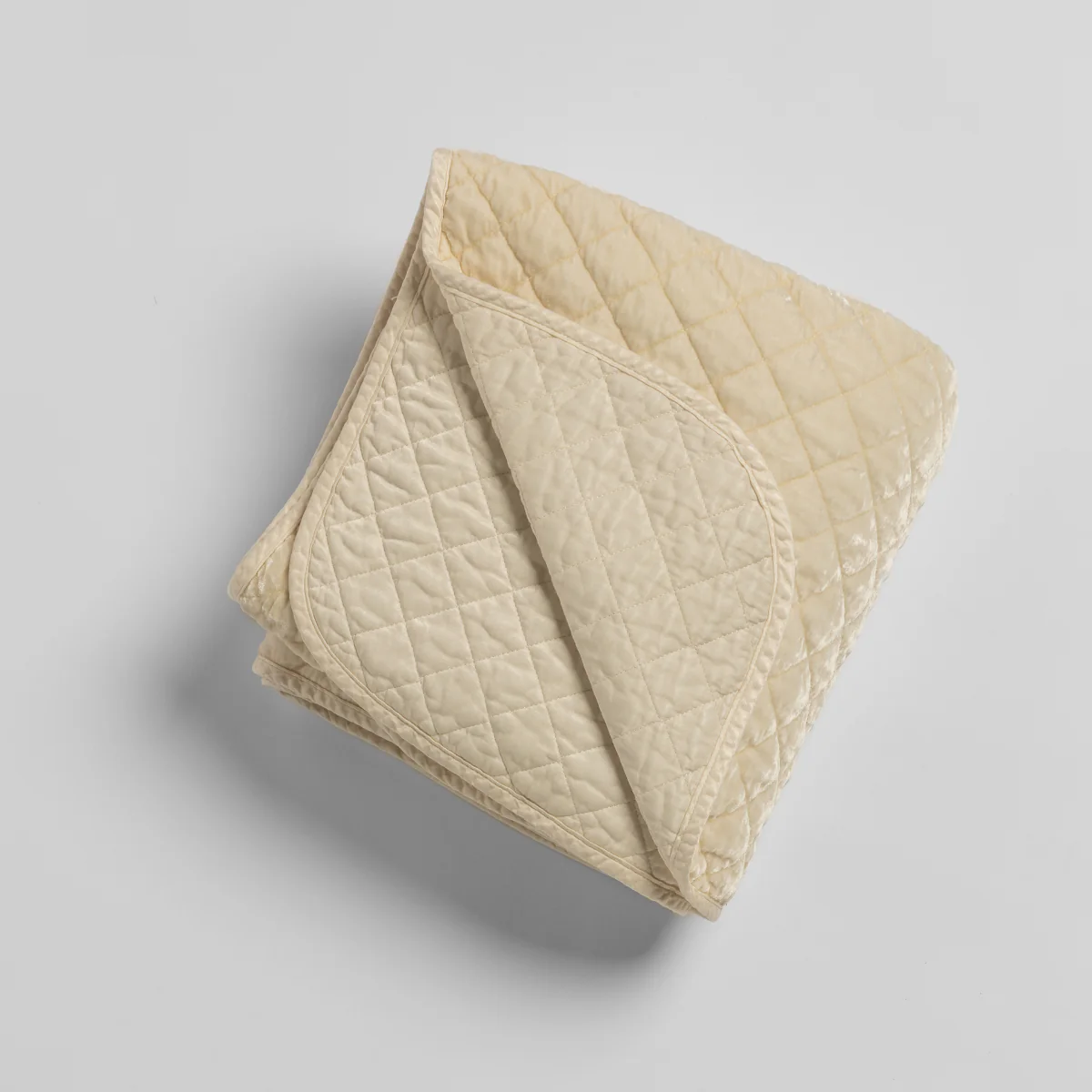 Silk Velvet Quilted Blanket - Image 44