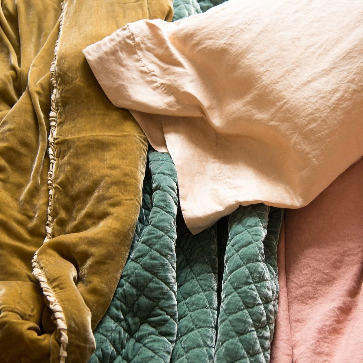 Silk Velvet Quilted Blanket - Image 9